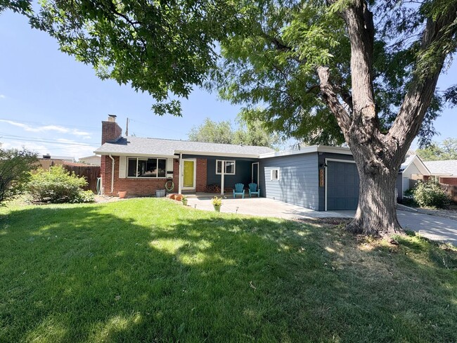 Building Photo - Beautiful 3-Bedroom Home in Arvada – Spaci...