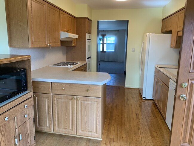 Photo - 7609 Hayenga Ln