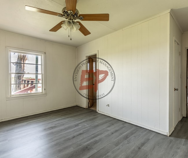 Photo - 115 County Rd 1604