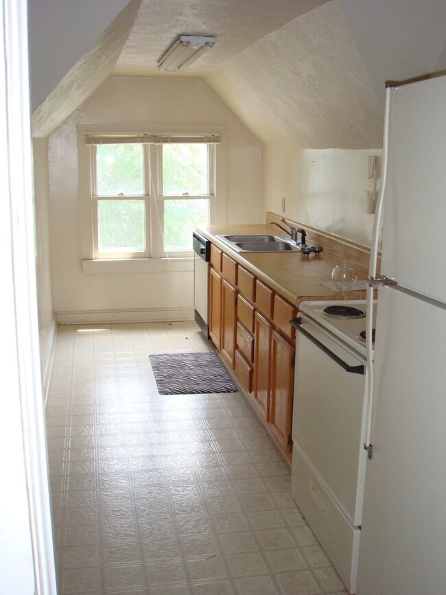 Photo - 205 W Gordon St Unit B