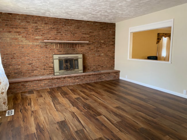 215 Parker St