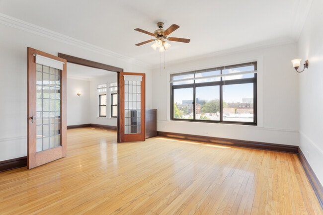 Photo - 2352 N Spaulding Ave