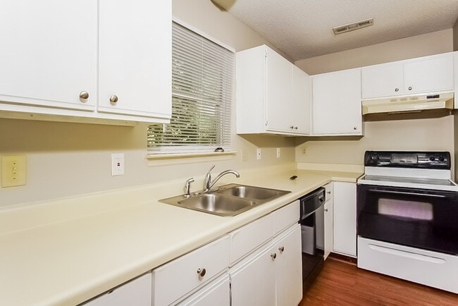 Photo - 214 Deer Bridge Dr