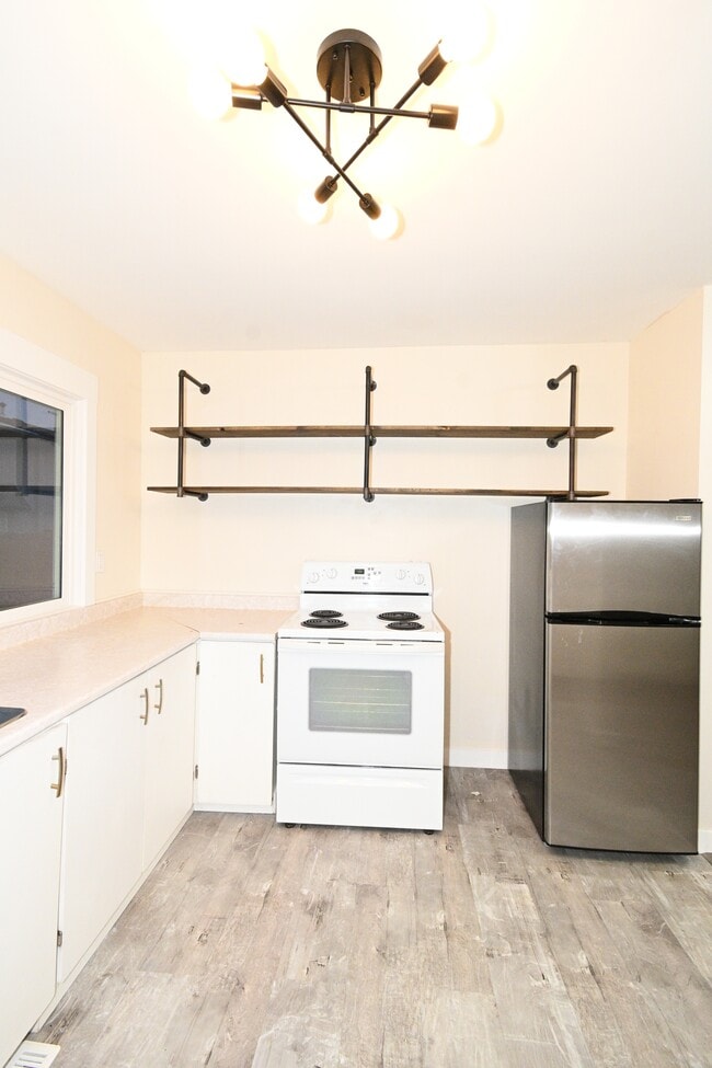 Photo - 2131 Upland St