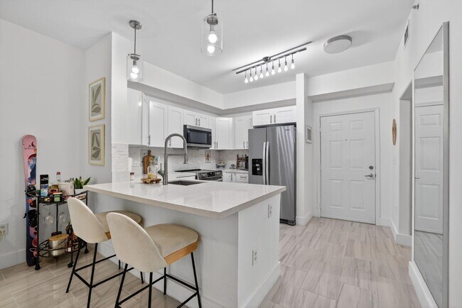 Photo - 533 NE 3rd Ave Unidad 138