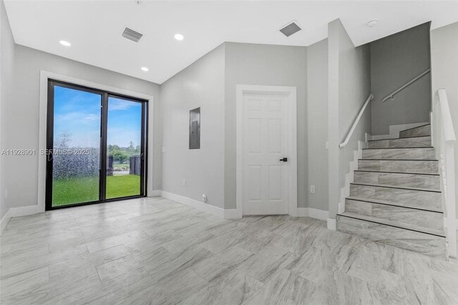 Photo - 1962 NW 107th St