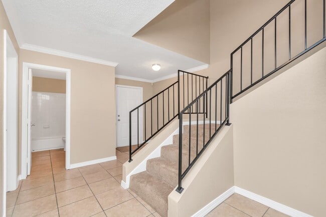 Photo - 15616 Weldon Dr Unidad True