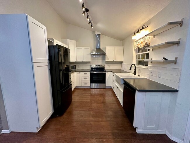 Photo - 3 bed 2 bath in Marshfield