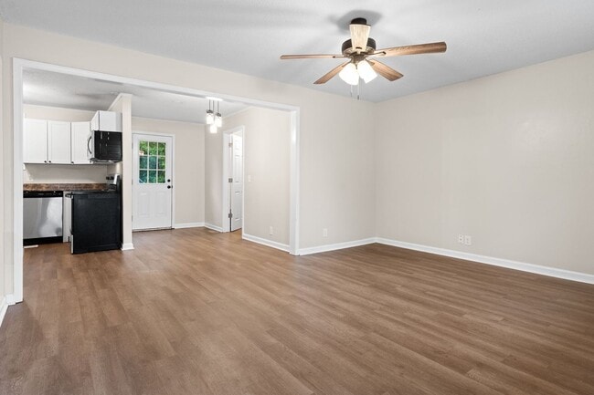 Photo - Renovated 3 Bedroom Dog Friendly Home For Rent on Lafayette Road!