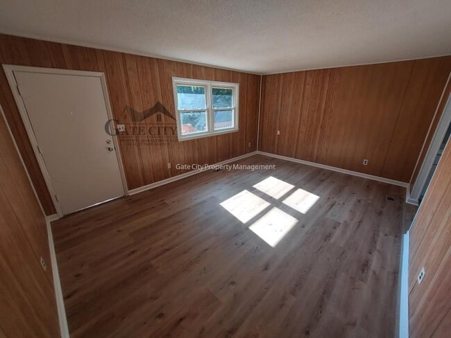 Photo - 3205 Pine Valley Rd