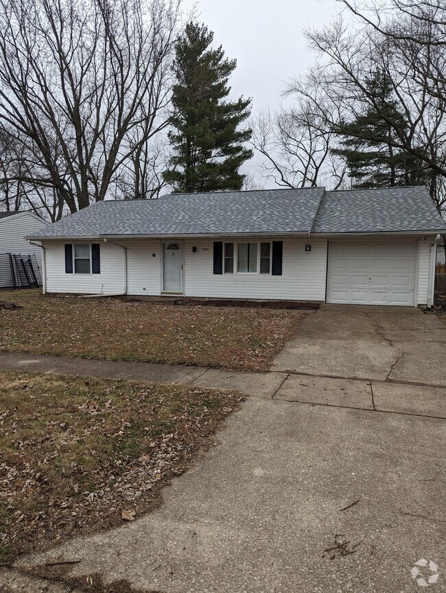 Building Photo - 3303 Sylvan Dr Rental