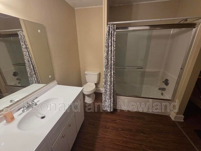 Photo - 1111 Steubenville Ave