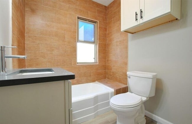 Building Photo - 114-116 38th St Unit 114 - A