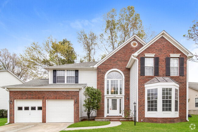Building Photo - Large Goose Creek Home