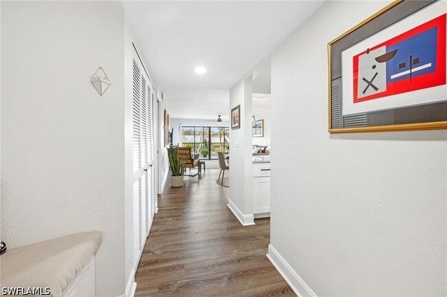 Photo - 700 Valley Stream Dr Unit 202