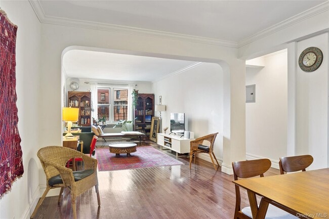 Photo - 73-12 35th Ave Unidad E21 Rental