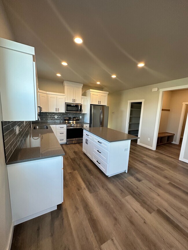 kitchen - 4081 Quinn Dr NE House