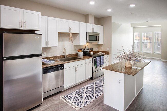 Lake Vista Apartments