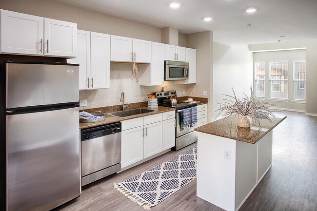 Photo - Lake Vista Apartments