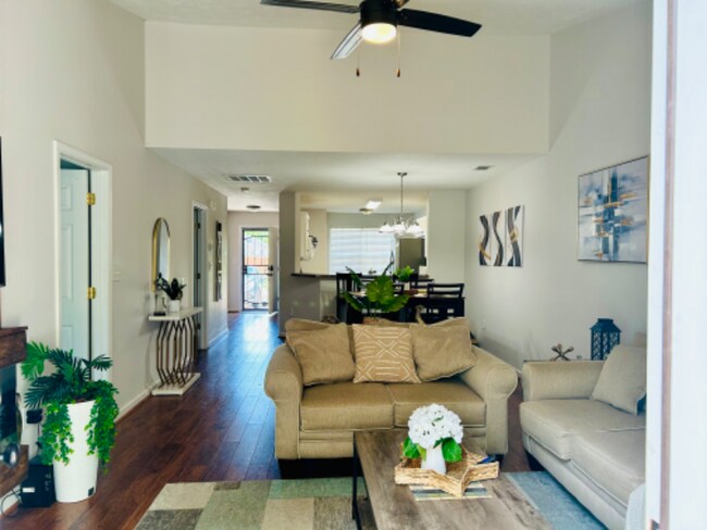 Photo - 119 Violet Ct