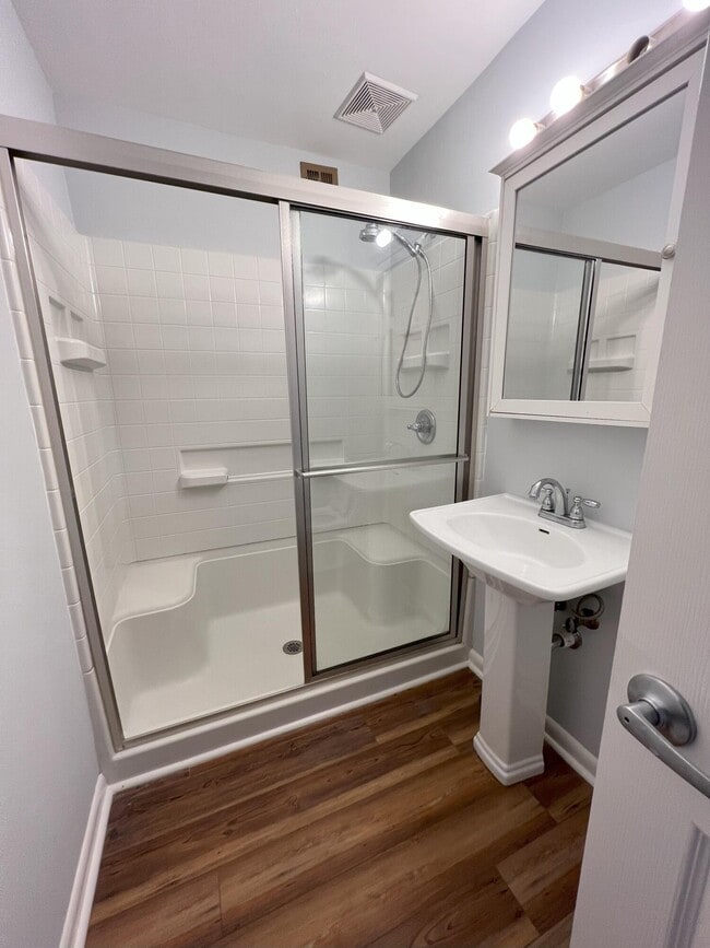 Photo - 90 Marina Cove Dr