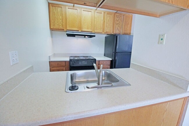 Photo - University Court