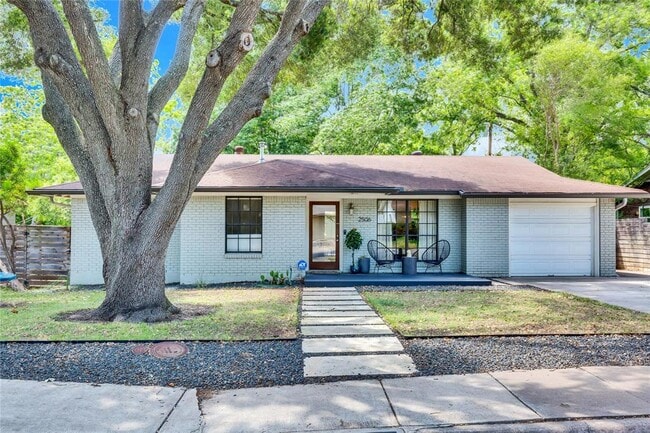 Photo - 2506 East Side Dr