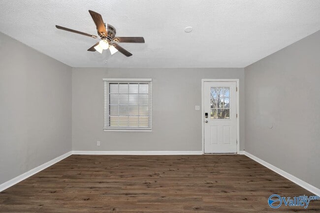 Photo - 4306 9th Ave SW