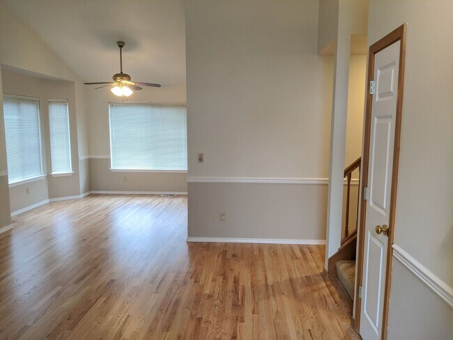 Photo - 3814 W 6th St