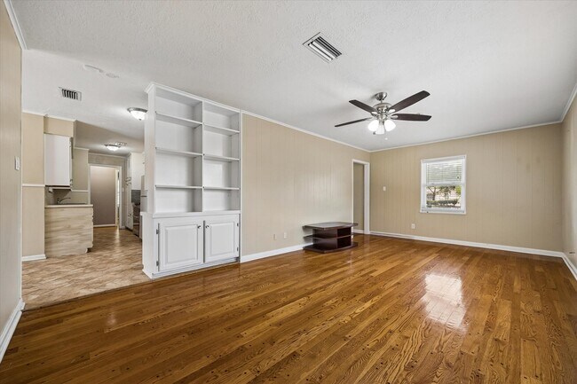 207 Eldridge Rd