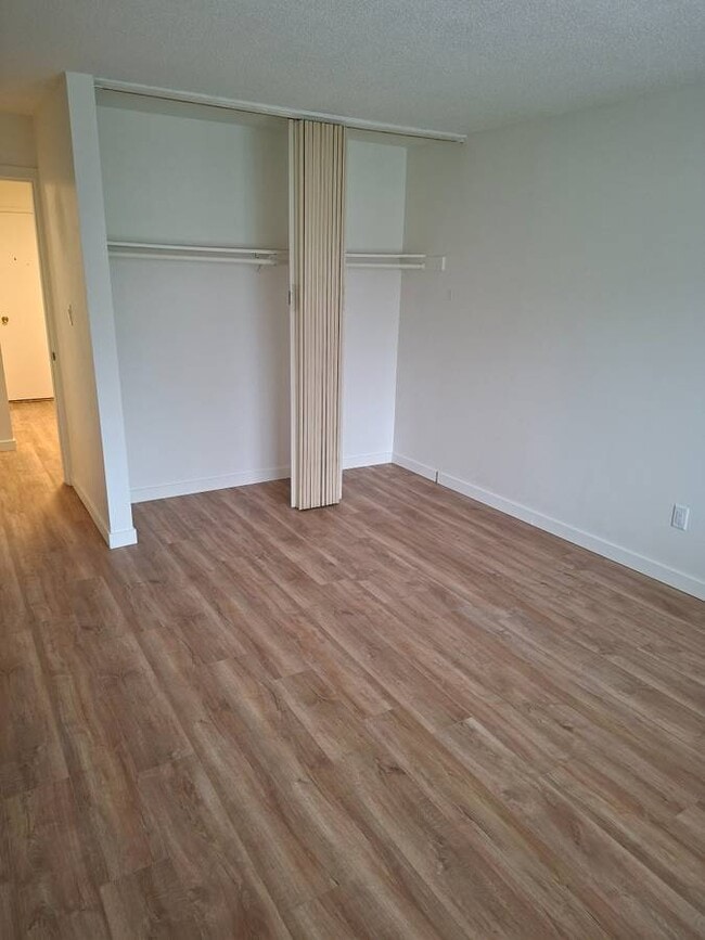 Photo - 1320 King Albert Ave