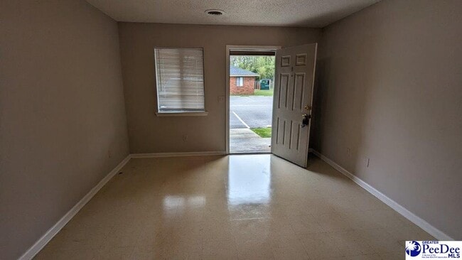 Photo - 155 N Franklin Dr