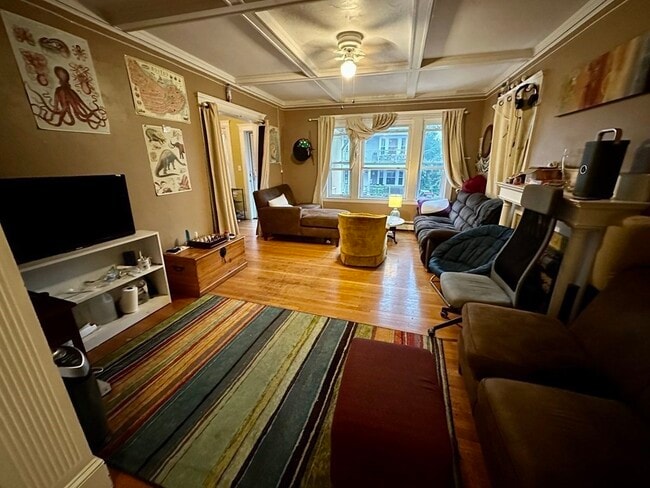 Building Photo - 6 Boulevard Terrace Unit 1