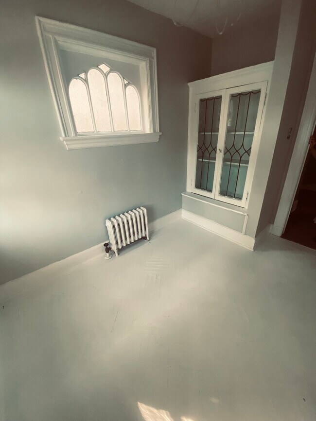 Photo - 2249 82nd St