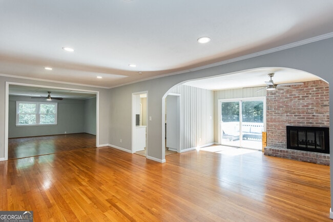 Photo - 80 Pinehurst Ln