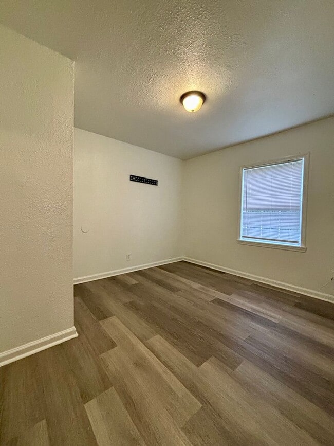 Photo - Nice 3 bedroom Home!