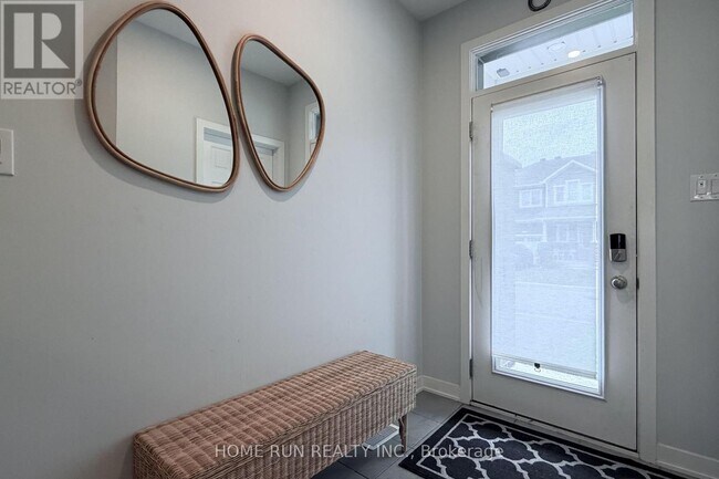 Photo - 219 Billrian Cres