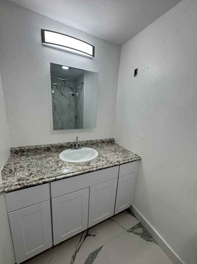 Photo - 216 S B St Unit A