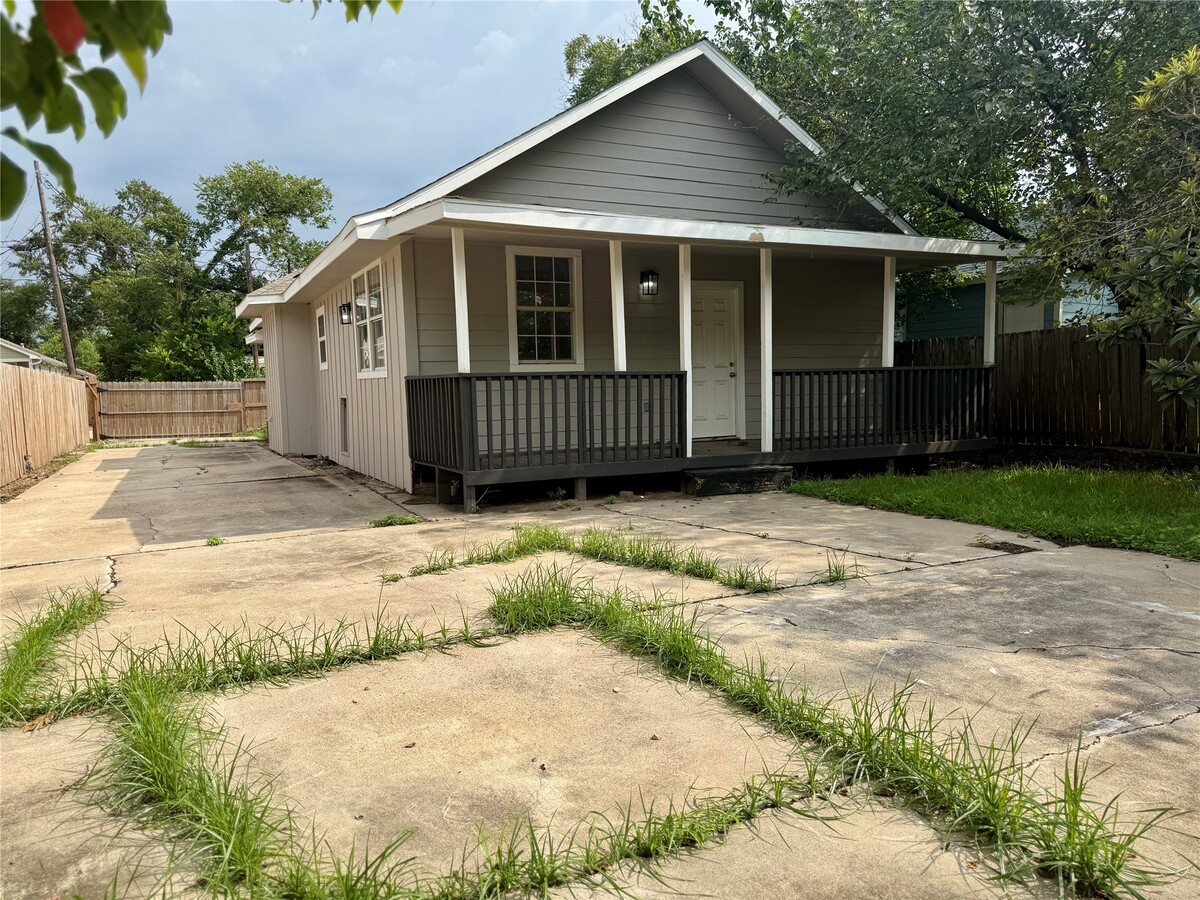 Photo - 1816 Ryon St