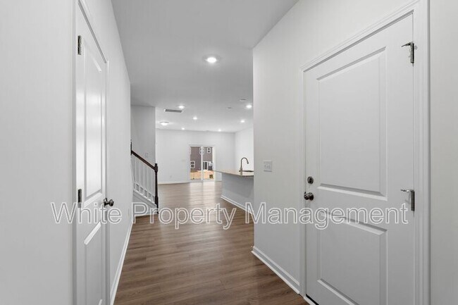 Photo - 745 Lock Haven Dr NW