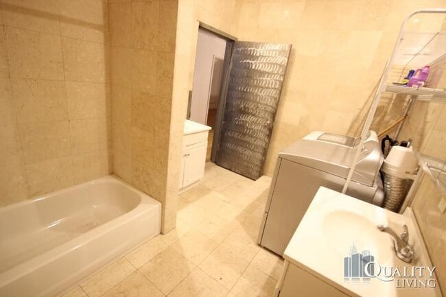 Photo - 4 bedroom in NEW YORK NY 10012 Unit 3B