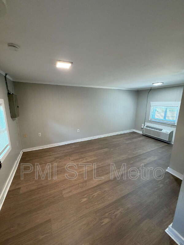 5548 Jennings Station Rd