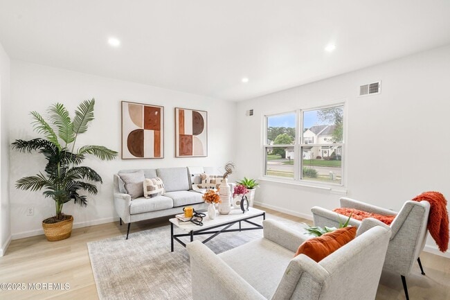 Photo - 944 Yellowbank Rd