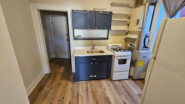 2307 Christian Street Unit 2