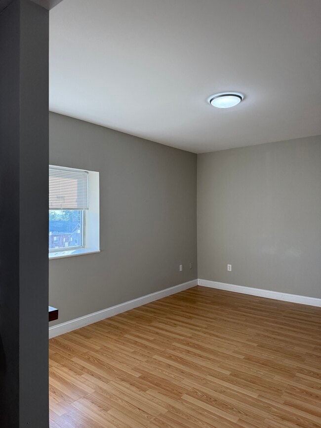 Photo - 312 Shirley St Unit 309