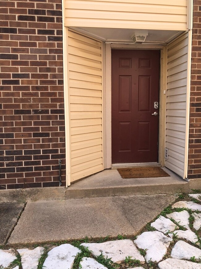 Photo - Charming 2-Bedroom Duplex in a Prime Location! Unidad B