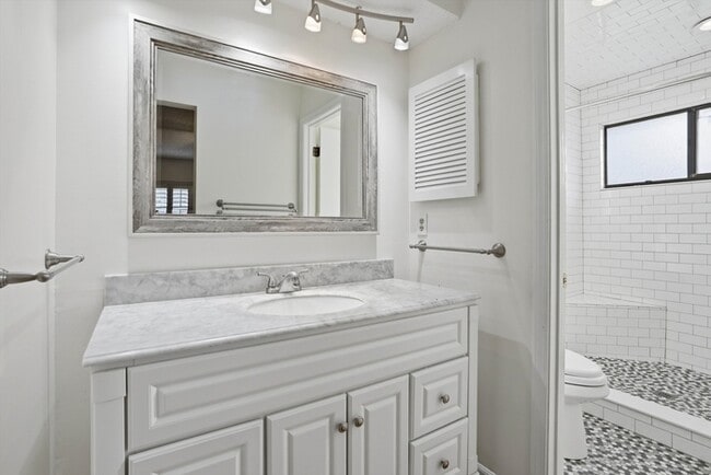 Photo - 212 Pheasant Run