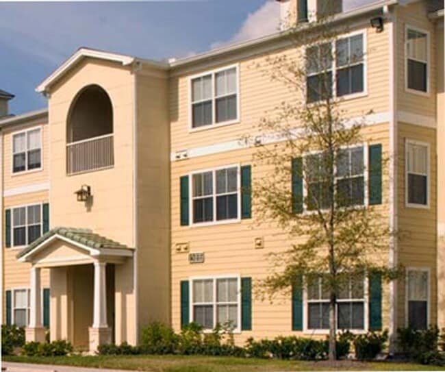Photo - Very nice 2bed/2bath condo on 3rd floor in gated Equestrian Parc in New Tampa!