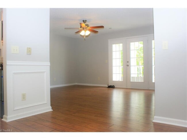 Photo - 2620 #2C Guyer St