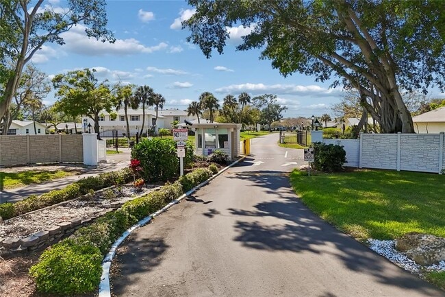 Photo - 3280 37th Way S Unit B